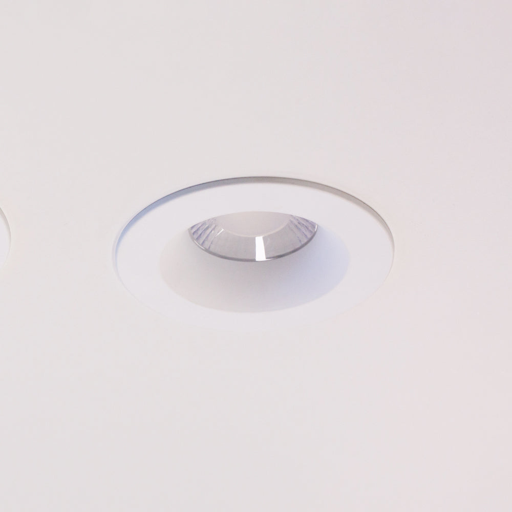 Daintree 809 - Gimbal Downlight on White Ceiling - Recessed Downlight - Tricolour - 9W - IP44- Dimmable - 90mm Downlight
