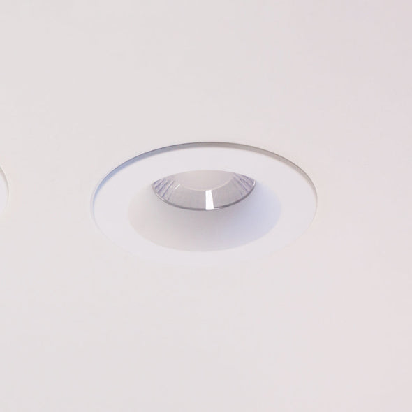 Daintree 809 - Gimbal Downlight on White Ceiling - Recessed Downlight - Tricolour - 9W - IP44- Dimmable - 90mm Downlight