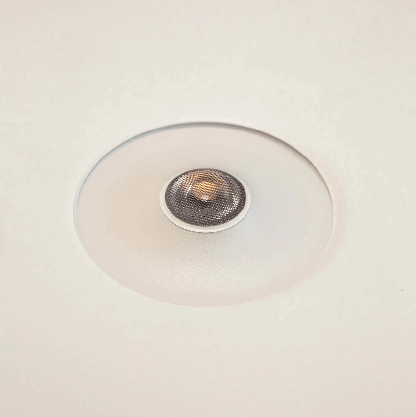 Yarra Premium Downlight - Fixed Downlight on White Ceiling - IP54 - Dimmable - 3000K - Curved Trim - White Housing